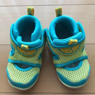 ニューバランス(New Balance)のサンダル (サンダル)