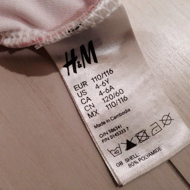 H&M(エイチアンドエム)のH&Mキッズ水着♡サイズ110 キッズ/ベビー/マタニティのキッズ服女の子用(90cm~)(水着)の商品写真