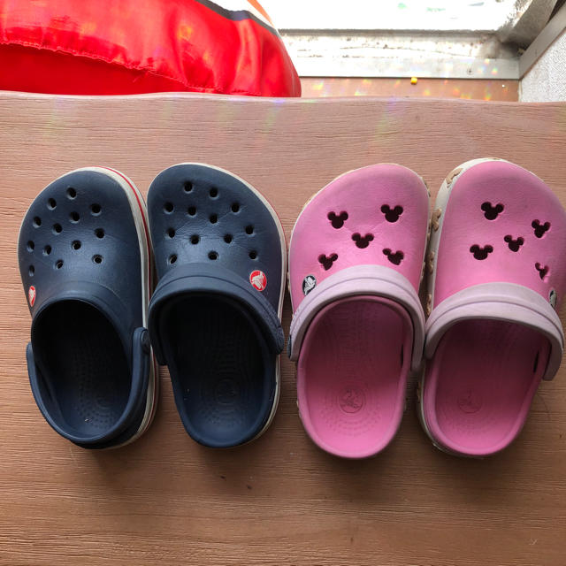 crocs(クロックス)のクロックス   約14㎝〜15㎝ 二足セット キッズ/ベビー/マタニティのベビー靴/シューズ(~14cm)(サンダル)の商品写真