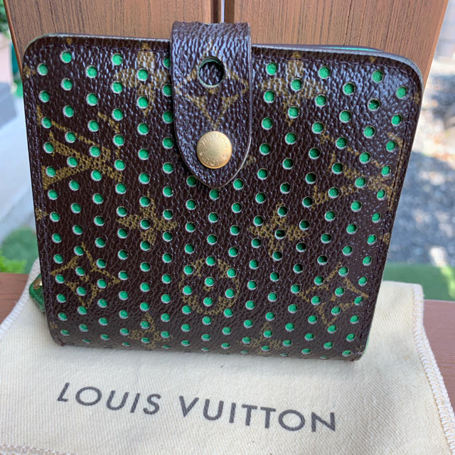 LOUIS VUITTON    ルイ ヴィトン  モノグラム ペルフォ