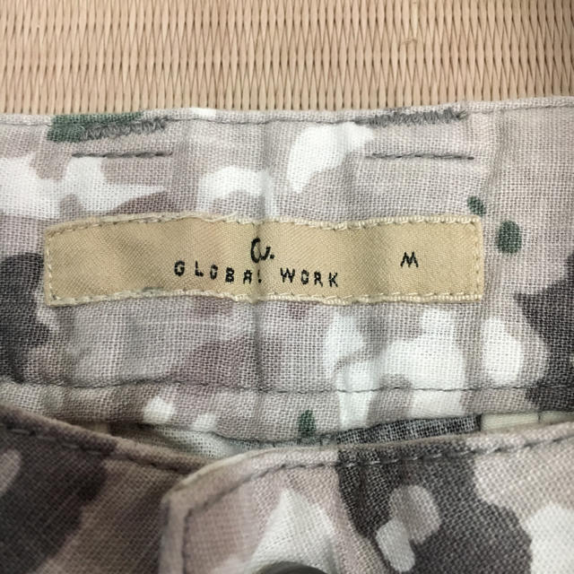 GLOBAL WORK(グローバルワーク)のGLOBAL WORK グローバルワーク ボタニカル柄 クロップドパンツ/M メンズのパンツ(ワークパンツ/カーゴパンツ)の商品写真