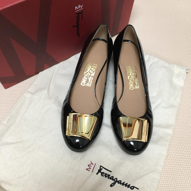 Salvatore Ferragamo(サルヴァトーレフェラガモ)のフェラガモ パンプス レディースの靴/シューズ(ハイヒール/パンプス)の商品写真