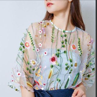 アメリヴィンテージ(Ameri VINTAGE)の専用☆新品 AMERI シースルー刺繍ブラウス トップス 花柄(シャツ/ブラウス(長袖/七分))