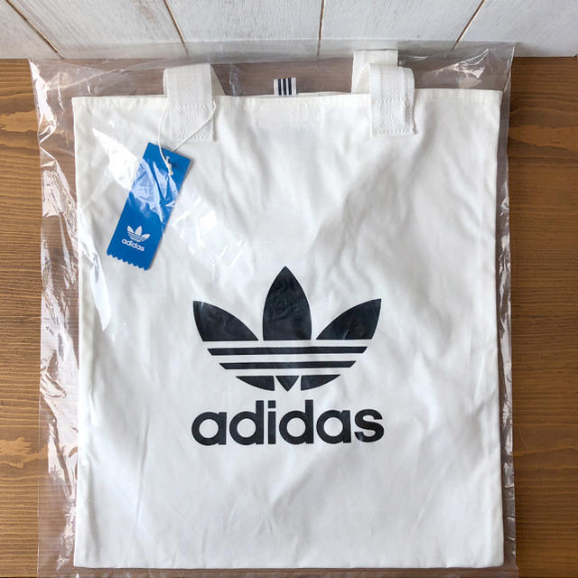 adidas(アディダス)の★タグ付新品・正規品★ アディダス オリジナルス ショッパーバッグ ホワイト メンズのバッグ(トートバッグ)の商品写真