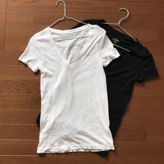 ジェイクルー(J.Crew)のVネック Tシャツ 白or黒(Tシャツ(半袖/袖なし))