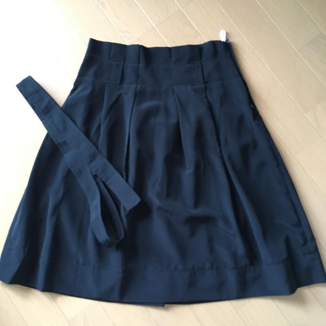 NARACAMICIE(ナラカミーチェ)のナラカミーチェ  フレアスカート黒 レディースのスカート(ひざ丈スカート)の商品写真