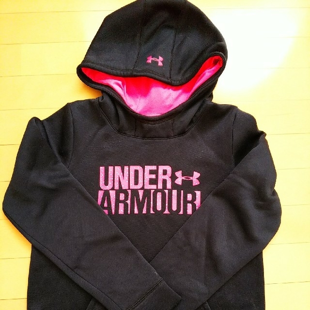 UNDER ARMOUR(アンダーアーマー)のアンダーアーマー★パーカー フード 三点set キッズ/ベビー/マタニティのキッズ服女の子用(90cm~)(ジャケット/上着)の商品写真