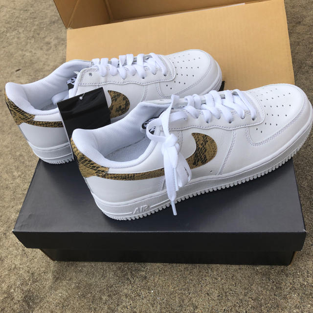 新品 未使用 NIKE AIR FORCE 1 LOW RETRO  ナイキ