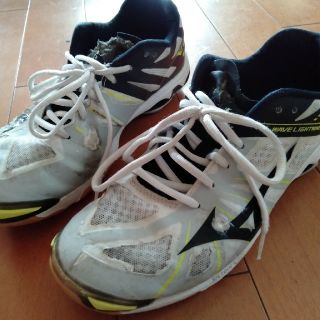 ミズノ(MIZUNO)のさお様専用🎶MIZUNOバレボールシューズ WAVE LIGHTNING Z２(バレーボール)