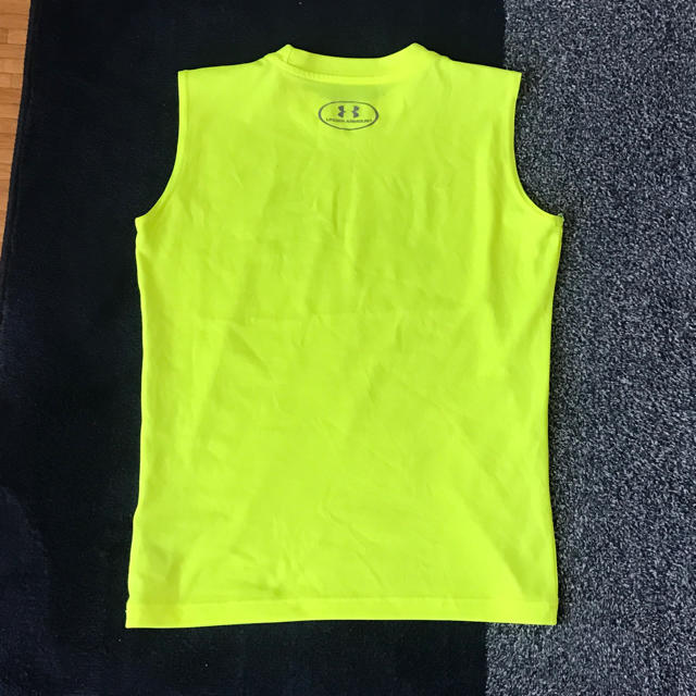 UNDER ARMOUR(アンダーアーマー)のアンダーアーマー 130cm キッズ/ベビー/マタニティのキッズ服男の子用(90cm~)(Tシャツ/カットソー)の商品写真