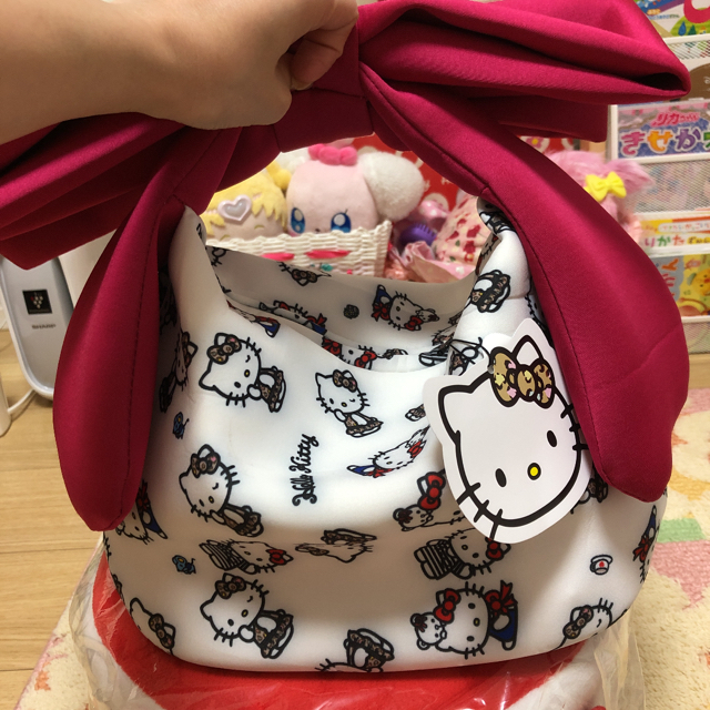 Nina mew(ニーナミュウ)のニーナミュウ キティ リボンバッグ 未開封 レディースのバッグ(ハンドバッグ)の商品写真