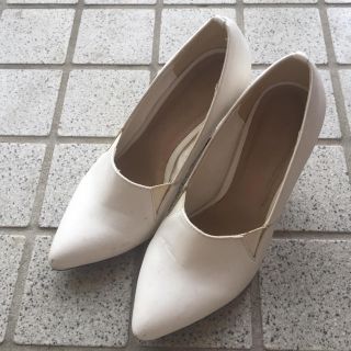 ROYAL PARTY ベーシックパンプス 白