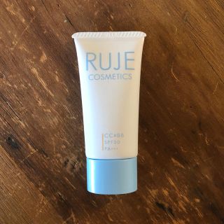 コスメキッチン(Cosme Kitchen)のRUJE cc&bb ジェルクリームモイスト(ファンデーション)