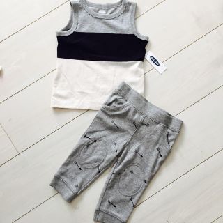 オールドネイビー(Old Navy)の新品♡モノトーンセットアップ(Ｔシャツ)