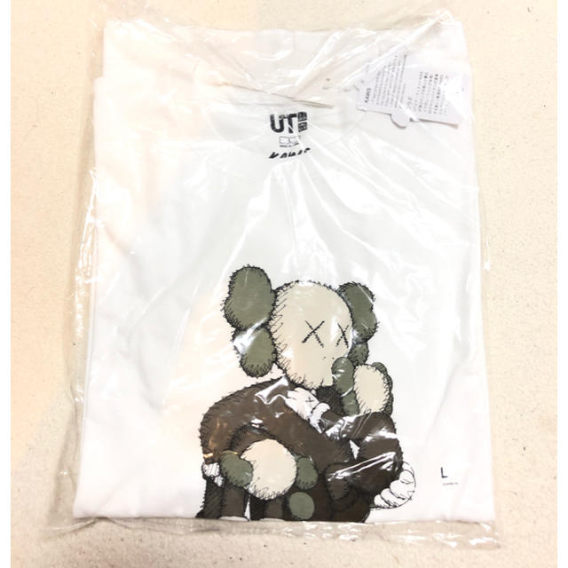 UNIQLO(ユニクロ)のユニクロ kaws コラボTシャツ ホワイト メンズのトップス(Tシャツ/カットソー(半袖/袖なし))の商品写真