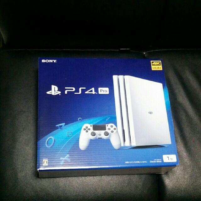 PS4 pro CUH-7200BB02 1TB ホワイトエンタメ/ホビー