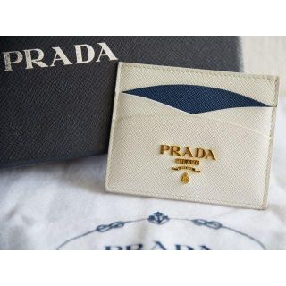 プラダ(PRADA)のプラダ♡パスケース・ICカード・定期入れ♡サフィアーノレザー 白ネイビー(名刺入れ/定期入れ)