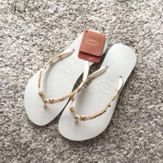 ハワイアナス(havaianas)のハワイアナス白ビーチサンダル スカル(その他)