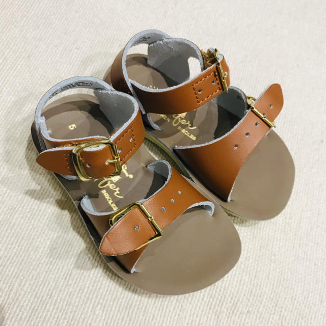 こども ビームス(コドモビームス)のnaomi様専用  Salt Water Sandal 5 キッズ/ベビー/マタニティのベビー靴/シューズ(~14cm)(サンダル)の商品写真