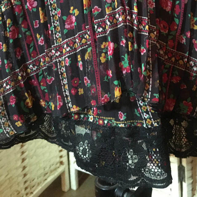 ANNA SUI(アナスイ)のアナスイ、プリーツ 、レーススカート レディースのスカート(ミニスカート)の商品写真