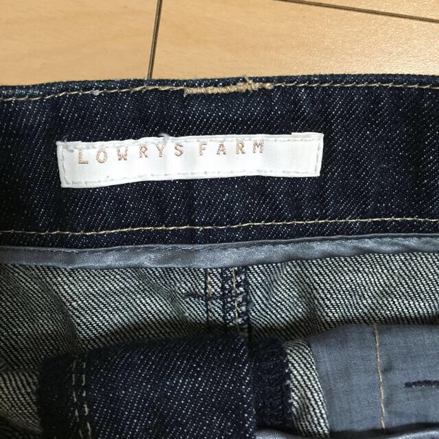 LOWRYS FARM(ローリーズファーム)の台形デニムスカート膝丈 美品 インディゴ レディースのスカート(ひざ丈スカート)の商品写真
