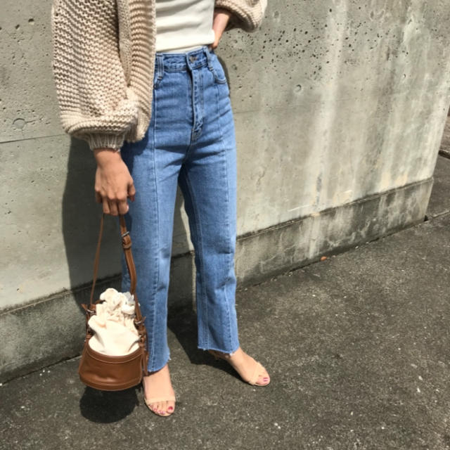 IENA(イエナ)の【新品タグ付き】mite  back silhouette denim レディースのパンツ(デニム/ジーンズ)の商品写真