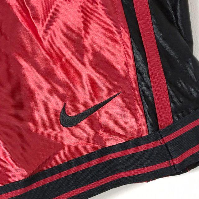 NIKE(ナイキ)のNIKE ナイキ バスパン 赤 Mサイズ Nike-FIT メンズ 古着 スポーツ/アウトドアのスポーツ/アウトドア その他(バスケットボール)の商品写真