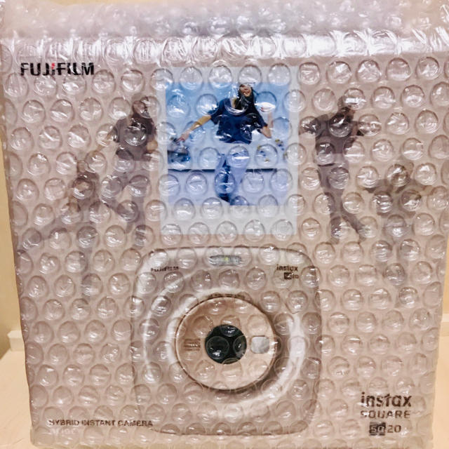 ????新品 保証付???? ベージュ instax SQUARE SQ20 最新機種