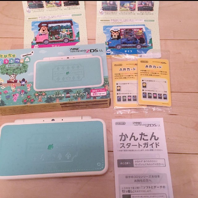 ニンテンドー2DS(ニンテンドー2DS)のNewニンテンドー2DS LL とびだせ どうぶつの森 amiibo＋パック エンタメ/ホビーのゲームソフト/ゲーム機本体(携帯用ゲーム機本体)の商品写真