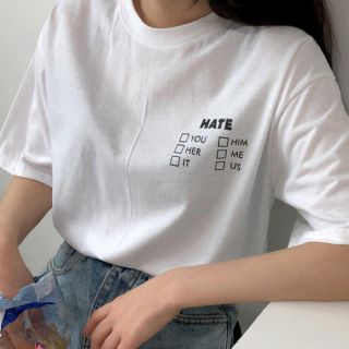 ゴゴシング(GOGOSING)のHATEt-アイボリー(Tシャツ(半袖/袖なし))