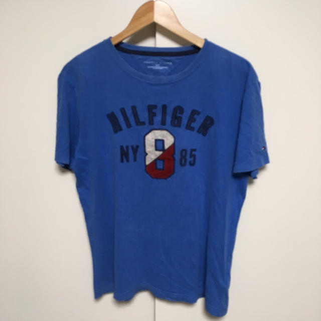 TOMMY HILFIGER(トミーヒルフィガー)のトミーヒルフィガー ヴィンテージ ブルー ロゴ入り tシャツ L メンズのトップス(Tシャツ/カットソー(半袖/袖なし))の商品写真