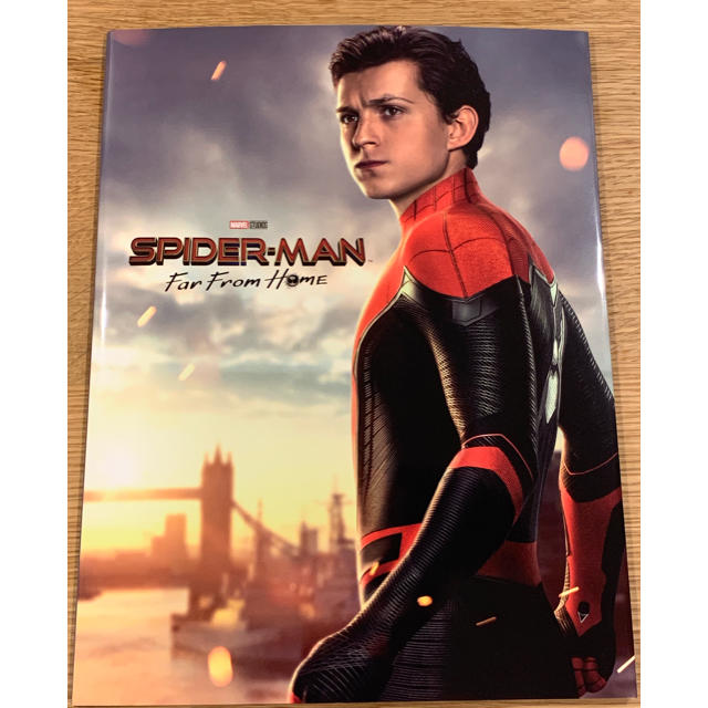 MARVEL(マーベル)の【新品 特別版】 スパイダーマン ファー・フロム・ホーム  パンフレット  エンタメ/ホビーの雑誌(アート/エンタメ/ホビー)の商品写真