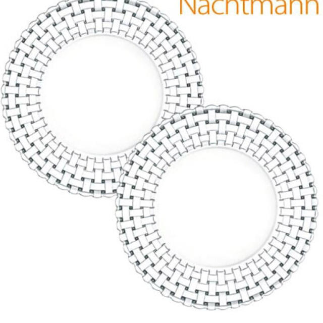 Nachtmann(ナハトマン)の新品未使用品ナハトマンボサノバ23cプレート2枚 インテリア/住まい/日用品のキッチン/食器(食器)の商品写真