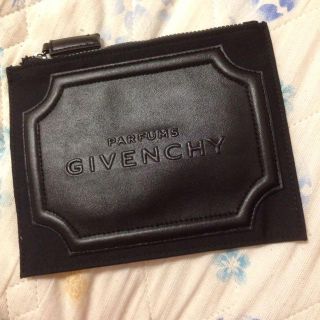 ジバンシィ(GIVENCHY)のジバンシィポーチ黒(その他)