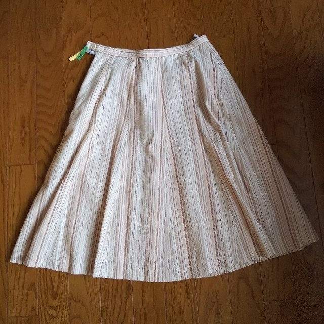 スカート ストライプ ベージュ レディースのスカート(ひざ丈スカート)の商品写真