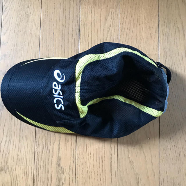 asics(アシックス)のアシックス   キャップ   イエロー×ブラック メンズの帽子(キャップ)の商品写真