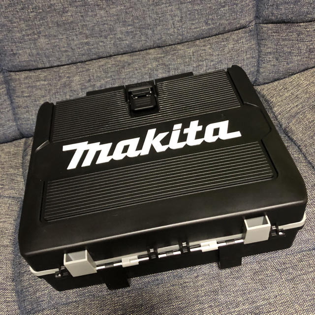 Makita(マキタ)の最新モデル  マキタインパクトTD171D パープル 自動車/バイクのバイク(工具)の商品写真