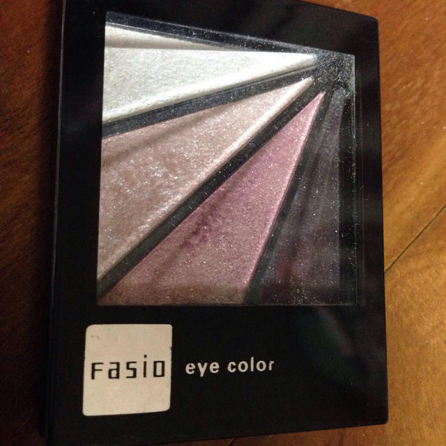 Fasio(ファシオ)のアイシャドウ コスメ/美容のベースメイク/化粧品(アイシャドウ)の商品写真