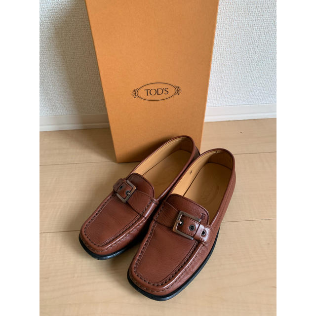 TOD'S(トッズ)のトッズ ドライビングシューズ 36 レディースの靴/シューズ(ローファー/革靴)の商品写真