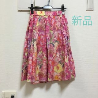 アーバンリサーチドアーズ(URBAN RESEARCH DOORS)のリバティ 花柄 スカート 新品 アーバンリサーチ ドアーズ レディース キレイ目(ひざ丈スカート)