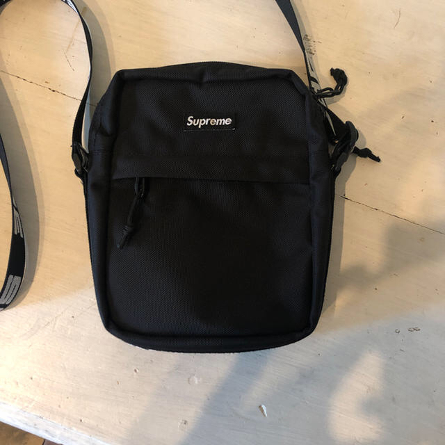 supreme shoulder bag 18ss