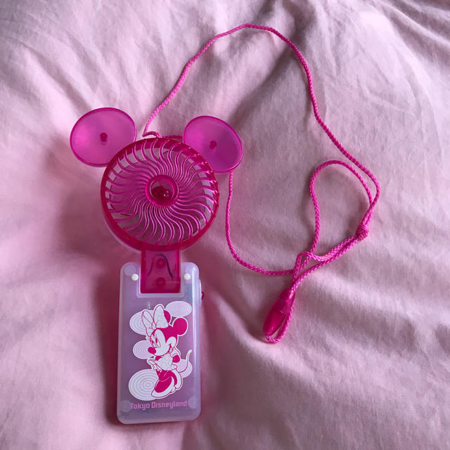 Disney(ディズニー)のミニー 携帯ファン スマホ/家電/カメラの冷暖房/空調(扇風機)の商品写真