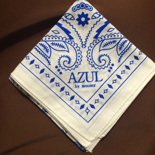 アズールバイマウジー(AZUL by moussy)のM❤︎様 AZUL スカーフ白(バンダナ/スカーフ)