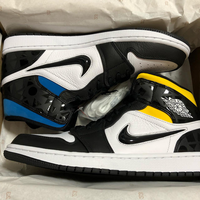 NIKE(ナイキ)のnike air jordan 1 mid se q54 メンズの靴/シューズ(スニーカー)の商品写真