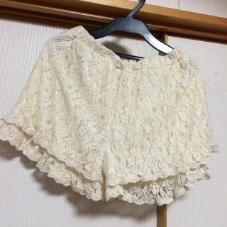 イング(INGNI)の【美品】ホワイト♡レース ショートパンツ(ショートパンツ)