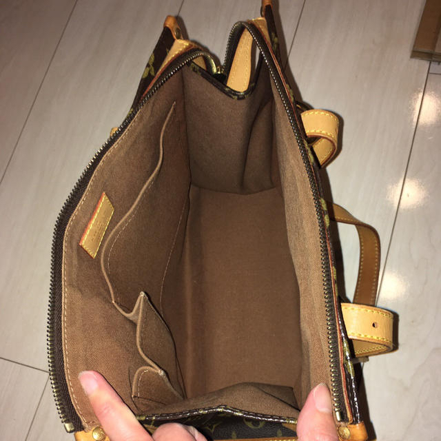 ルイヴィトン ポパンクール LOUIS VUITTON