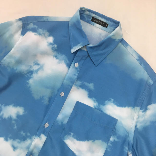MILKBOY(ミルクボーイ)のMILKBOY ミルクボーイ  CLOUDY SKY LONG シャツ 雲 空 メンズのトップス(シャツ)の商品写真