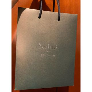 ベルルッティ(Berluti)の未使用 ベルルッティ 紙袋(長財布)