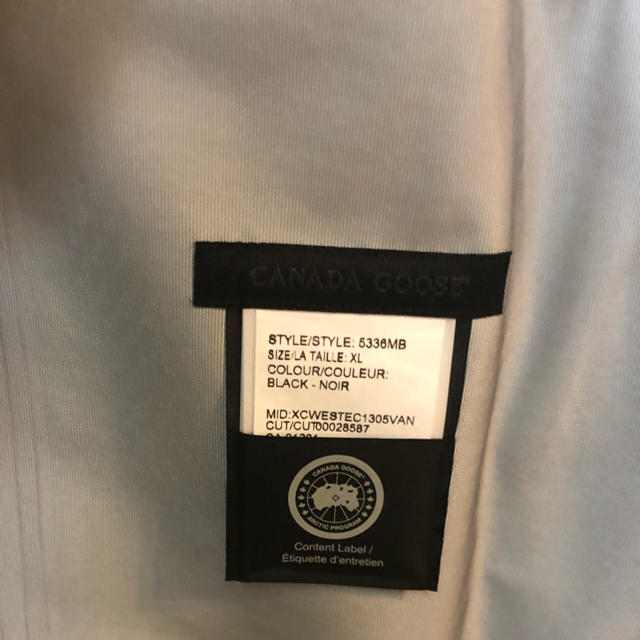 CANADA GOOSE(カナダグース)の本物！ 美品！ カナダグース CoastalShell黒ワッペン US XL メンズのジャケット/アウター(ナイロンジャケット)の商品写真