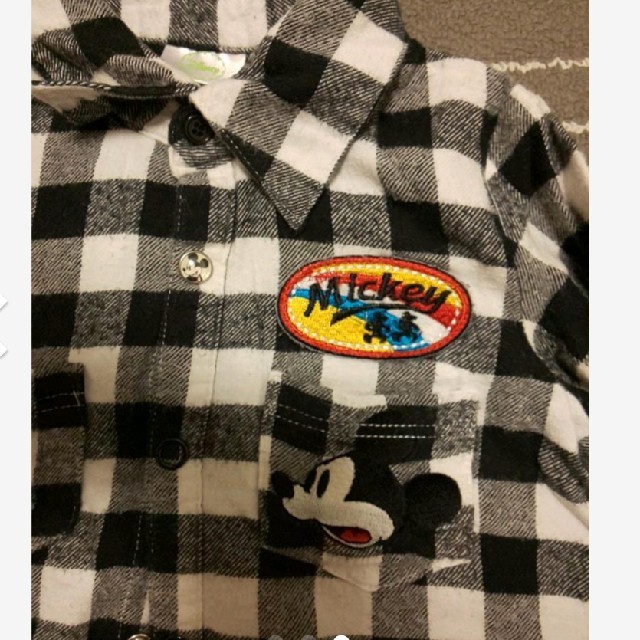 Disney(ディズニー)のミッキーマウスのチェックネルシャツ 
95㎝ キッズ/ベビー/マタニティのキッズ服男の子用(90cm~)(ブラウス)の商品写真